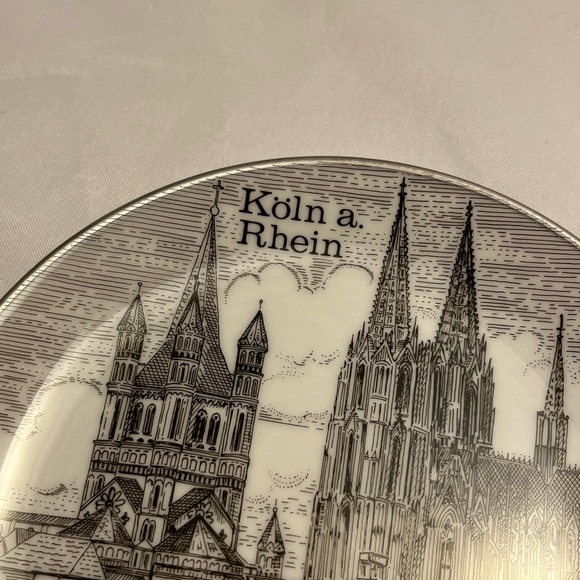 Collectable Souvenir Plate, Koln a Rhein, Made in West Germany, Vintage EUC - Picture 3 of 6